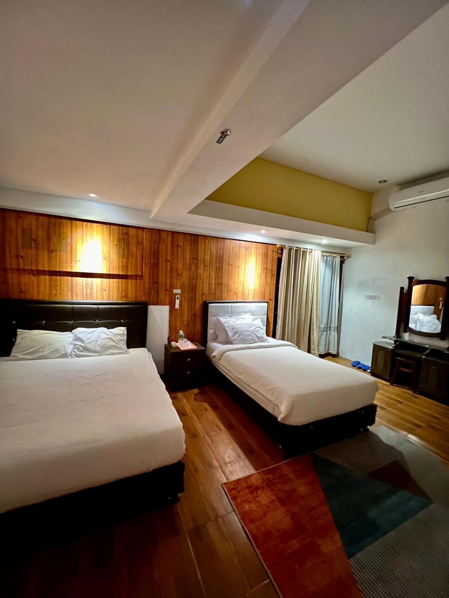 Villa Copenhagen Bukittinggi Dış mekan fotoğraf